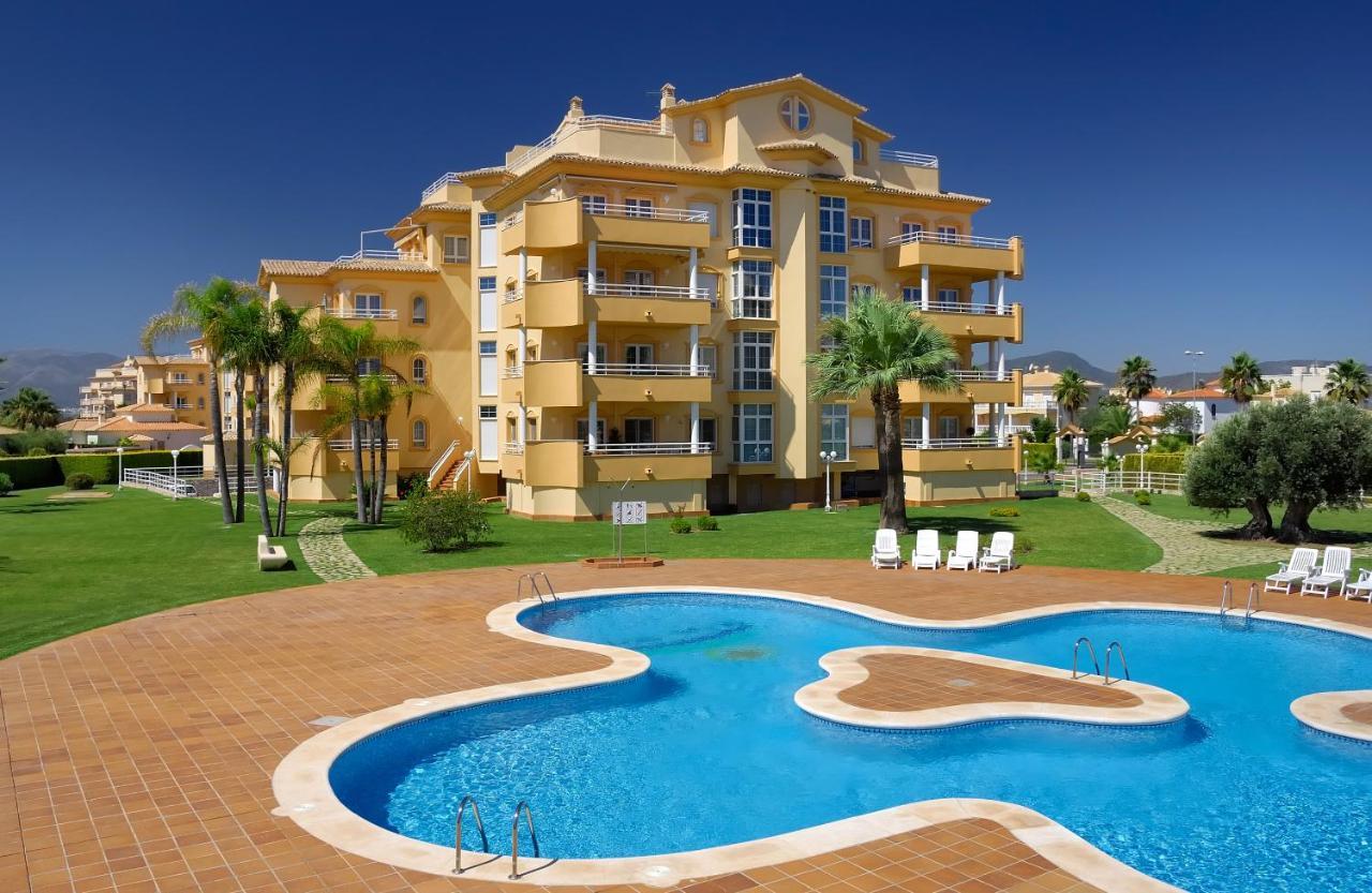 Apartamentos Y Villas Oliva Nova Golf Resort Extérieur photo