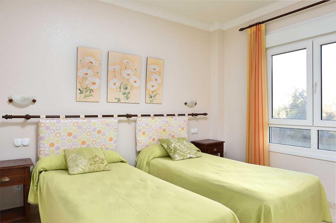 Apartamentos Y Villas Oliva Nova Golf Resort Extérieur photo